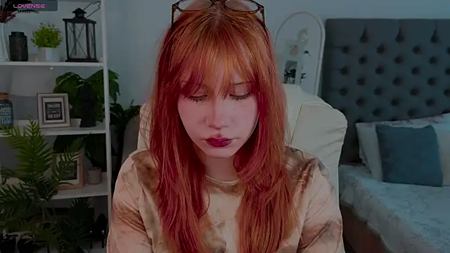 Fleur Fox online show from 05/31/26, 09:38