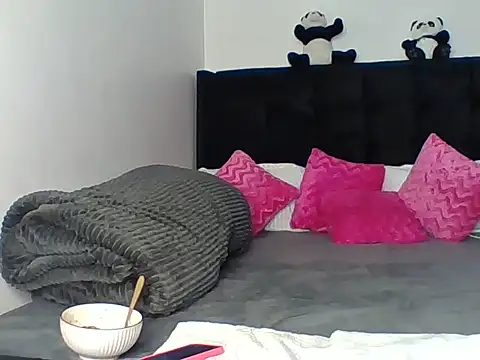 prettytinashe online show from 06/15/26, 02:47