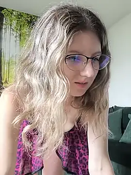 Selena Rosse online show from 06/24/26, 10:14