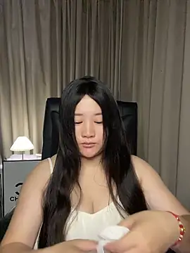 Luckysisi-s online show from 05/31/26, 01:51