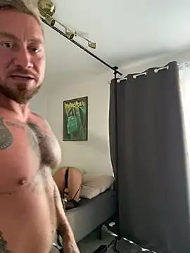 HotHotPursuit1 online show from 07/03/26, 06:58