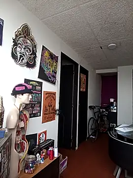 SweetVenomMilf online show from 06/05/26, 12:00