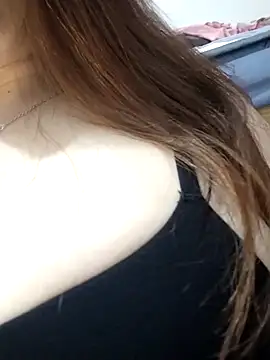 YoenLyy online show from 06/01/26, 02:30