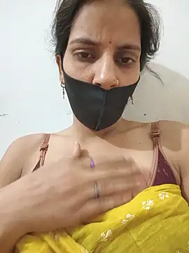 Snapshot of Neha-ji chatting on 06/16/26, 12:30 Neha-ji online show from 06/16/26, 12:30