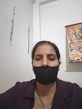 Snapshot of Neha-ji chatting on 06/30/26, 01:23 Neha-ji online show from 06/30/26, 01:23