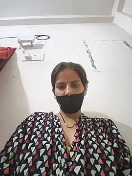 Snapshot of Neha-ji chatting on 07/01/26, 01:56 Neha-ji online show from 07/01/26, 01:56