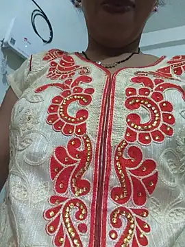 Snapshot of Neha-ji chatting on 07/23/26, 01:30 Neha-ji online show from 07/23/26, 01:30