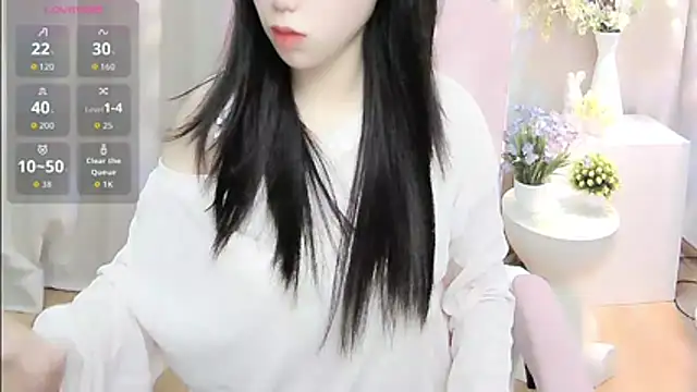 shynana online show from 06/11/26, 01:05