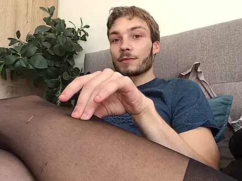 PrecededPolenta online show from 06/16/26, 01:47