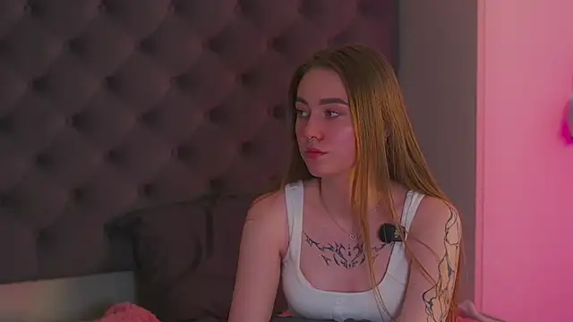 Snapshot of LilithSable chatting on 06/26/26, 03:11 LilithSable online show from 06/26/26, 03:11