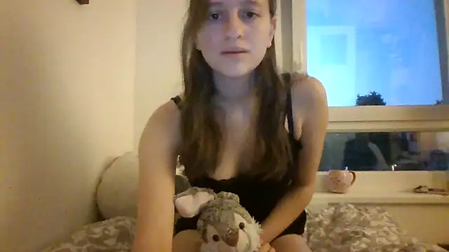 SoftieSophie online show from 05/26/26, 03:02