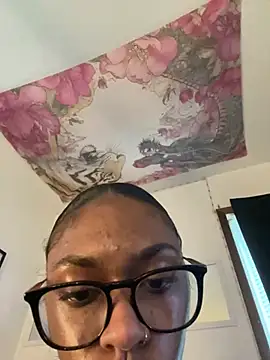 LolaLooney online show from 06/11/26, 04:16