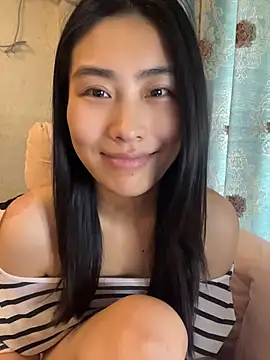 zhenzhen-888 online show from 06/15/26, 06:59