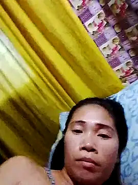 hotmom lyn online show from 06/12/26, 09:25