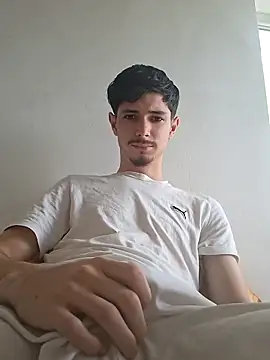AlexVrXxx1 online show from 06/02/26, 08:38