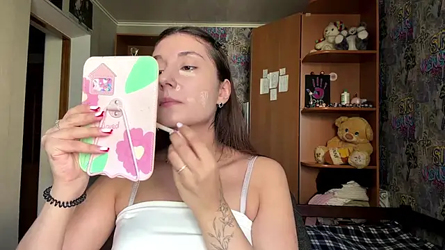 HoneyKittyk online show from 07/16/26, 09:37