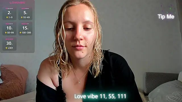 Ann first kiss online show from 07/30/26, 01:04