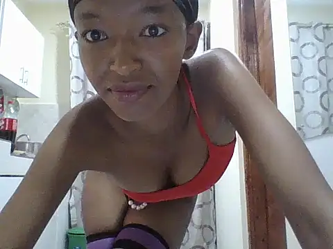 Miss lavagirl online show from 06/18/26, 05:17