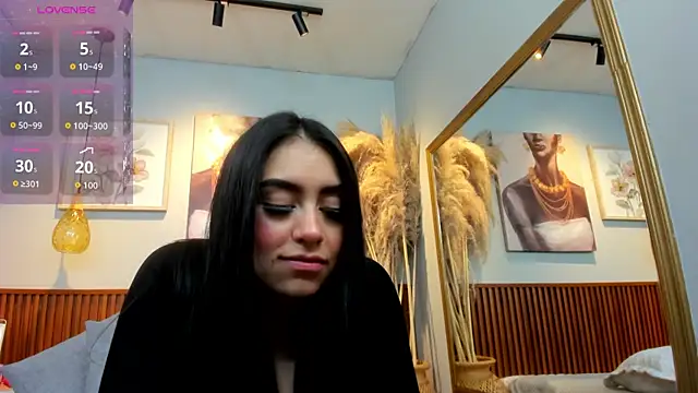 Snapshot of CARLA_FERRERM chatting on 07/16/26, 04:51 CARLA FERRERM online show from 07/16/26, 04:51