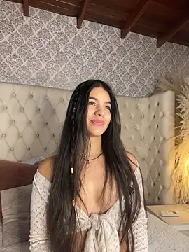 Snapshot of Amel_Rosse chatting on 06/27/26, 03:39 Amel Rosse online show from 06/27/26, 03:39