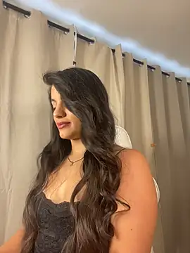 Snapshot of Amel_Rosse chatting on 07/17/26, 09:08 Amel Rosse online show from 07/17/26, 09:08