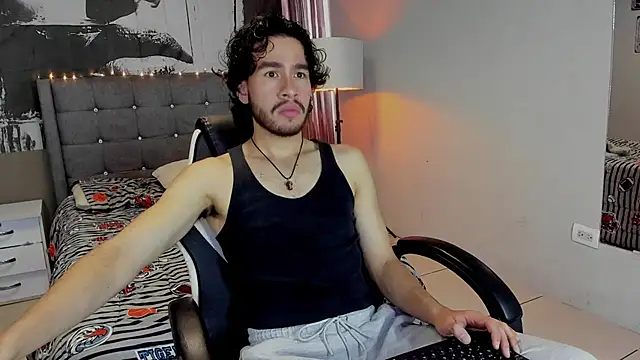 theo riviera online show from 06/16/26, 01:47