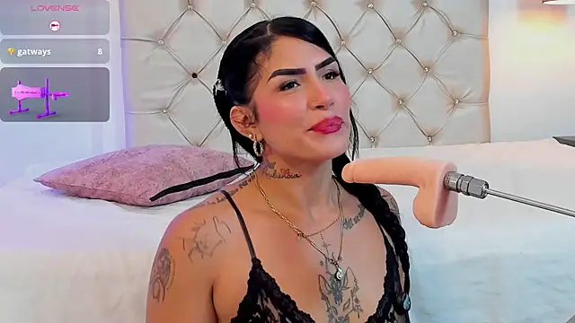 Alanna Wild online show from 07/06/26, 06:10