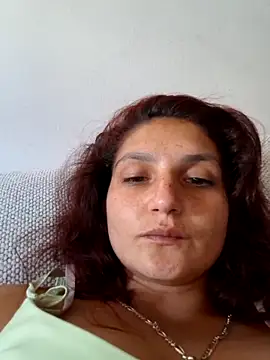 Snapshot of resstess chatting on 05/26/26, 11:06 resstess online show from 05/26/26, 11:06