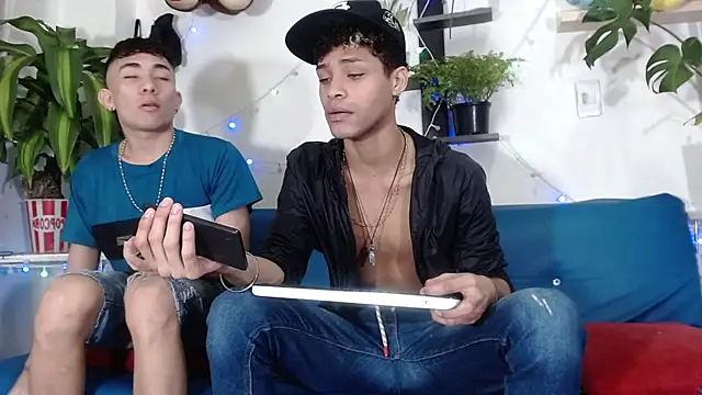 STRANGER BOYS online show from 05/29/26, 10:19