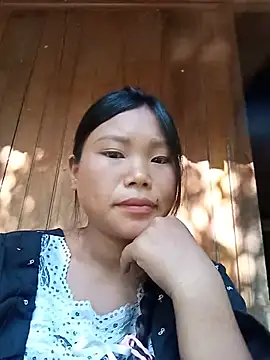 Snapshot of Nhinhi_su chatting on 07/21/26, 12:57 Nhinhi su online show from 07/21/26, 12:57