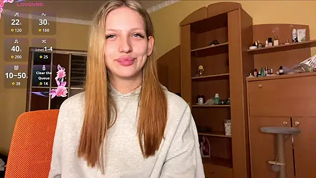 Snapshot of xXMelanieseXx chatting on 06/22/26, 04:26 xXMelanieseXx online show from 06/22/26, 04:26