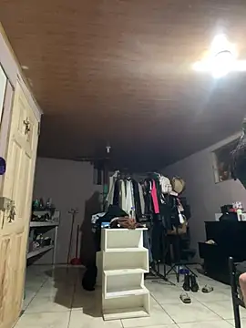 scarletmoon2398 online show from 06/10/26, 08:46