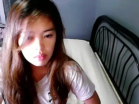 Snapshot of Kaysexwithme chatting on 06/05/26, 09:15 Kaysexwithme online show from 06/05/26, 09:15