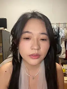 summer-a online show from 06/01/26, 02:19