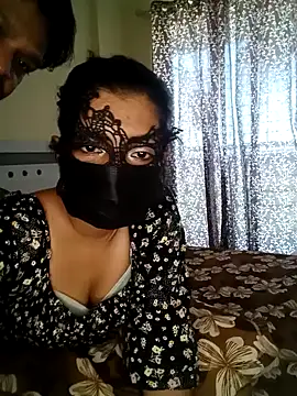 Desii Couple69 online show from 05/27/26, 11:07