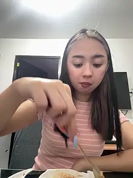 itsskhatee online show from 06/16/26, 04:37