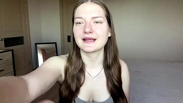 lizzzanatooo online show from 06/02/26, 07:43