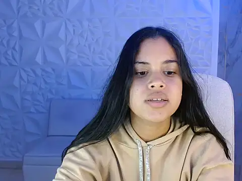 ashley thonsom18 online show from 05/31/26, 03:04