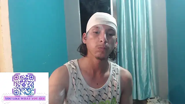 Snapshot of MrKingsaintx chatting on 07/04/26, 02:18 MrKingsaintx online show from 07/04/26, 02:18