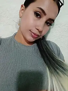 Snapshot of shantall_cute chatting on 07/15/26, 04:51 shantall cute online show from 07/15/26, 04:51
