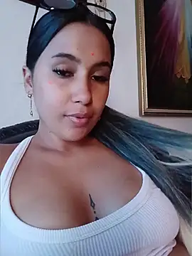 Snapshot of shantall_cute chatting on 07/16/26, 06:36 shantall cute online show from 07/16/26, 06:36