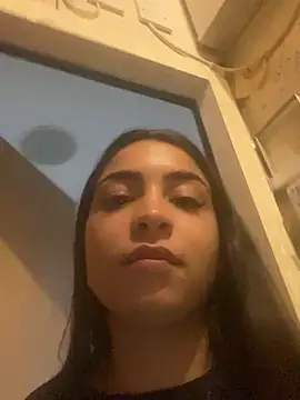 Snapshot of naomiiii55 chatting on 07/05/26, 12:34 naomiiii55 online show from 07/05/26, 12:34