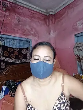 MoonLusty online show from 06/20/26, 02:58