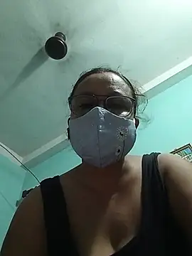 MoonLusty online show from 07/16/26, 10:54