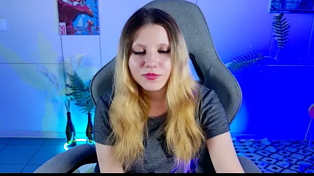 LilitEverly online show from 07/02/26, 06:47