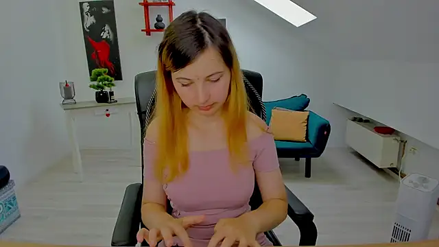 CamelliaStone online show from 07/07/26, 07:56
