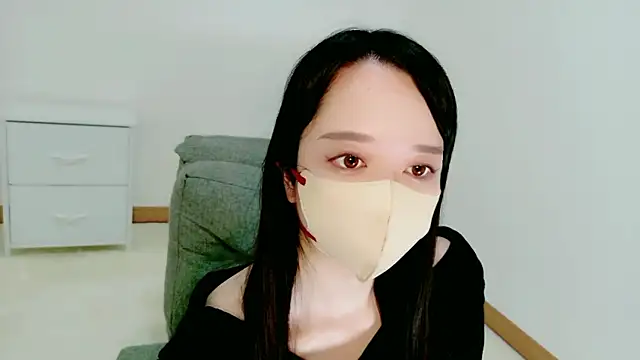 Hikari  o00 online show from 06/01/26, 02:35