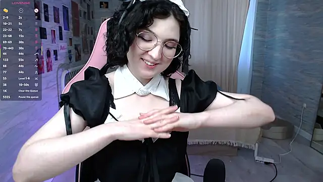 Snapshot of JackieApplePie chatting on 06/21/26, 03:09 JackieApplePie online show from 06/21/26, 03:09