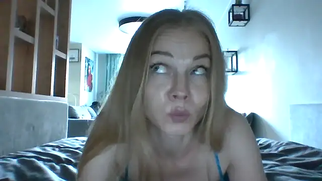 Snapshot of Tina5394 chatting on 07/16/26, 05:30 Tina5394 online show from 07/16/26, 05:30