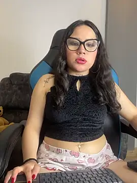 Miiarouse   online show from 06/02/26, 04:36
